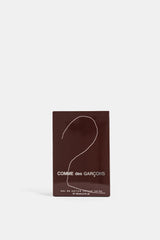 Comme des Garçons Parfums 2 packaging bordeaux foncé avec chiffre esquissé à la main eau de parfum 100ml