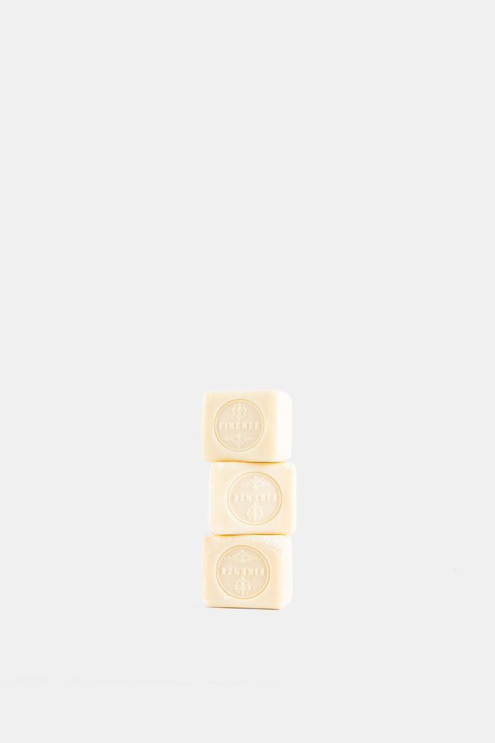 Santa Maria Novella savon parfumé Muschio trio pain de savon ivoire crème coffret beauté luxe Florence