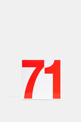 Comme des Garçons Parfums Odeur 71 eau de toilette chiffre 71 rouge vif design graphique fond blanc épuré