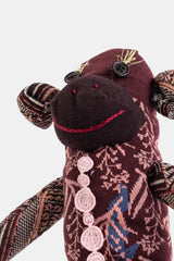 Antipast doll visage gros plan boutons noirs yeux maille wine mix oreilles patchwork ethnique multicolore
