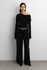 MID-RISE WIDE LEG BLACK WASH JEAN