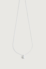 CURB CHAIN NECKLACE WITH PEARL PENDANT