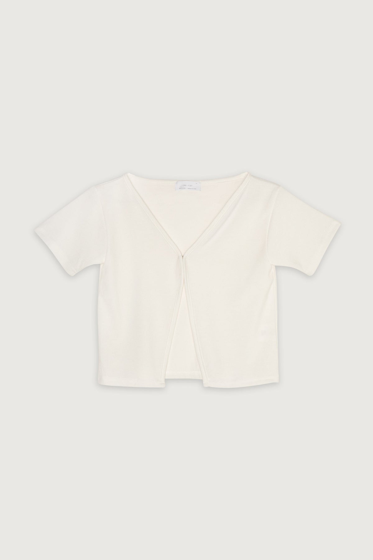 HOOK CLOSURE CROPPED TEE