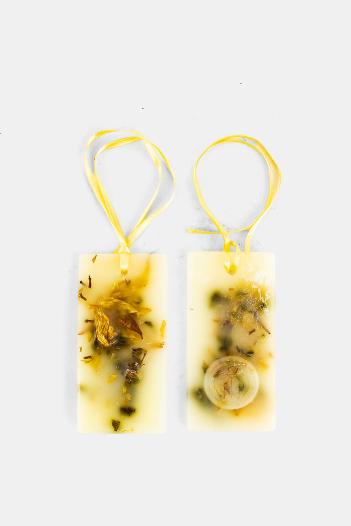 Santa Maria Novella tablettes de cire Fresia botaniques séchées ivoire doré ruban soie jaune FW26